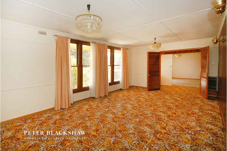 40 McMillan Crescent Narrabundah 40 McMillan Crescent Narrabundah