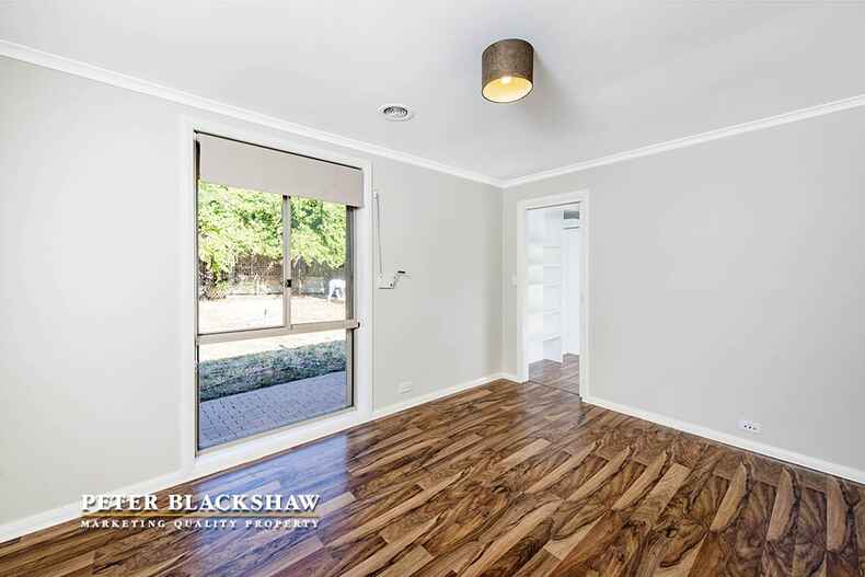 10 McBeath Place Kambah