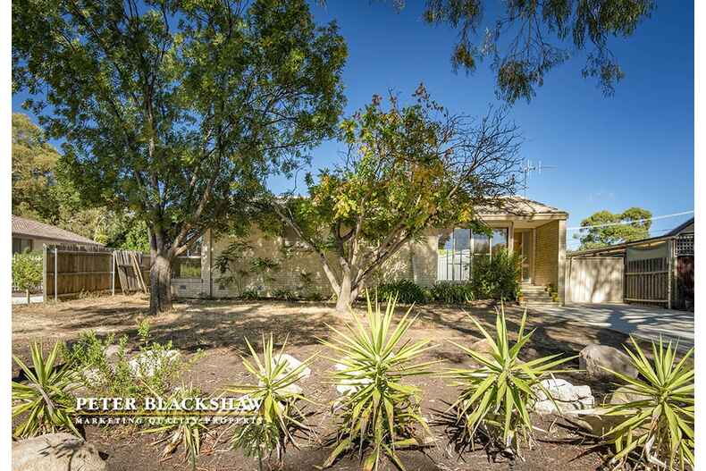 10 McBeath Place Kambah