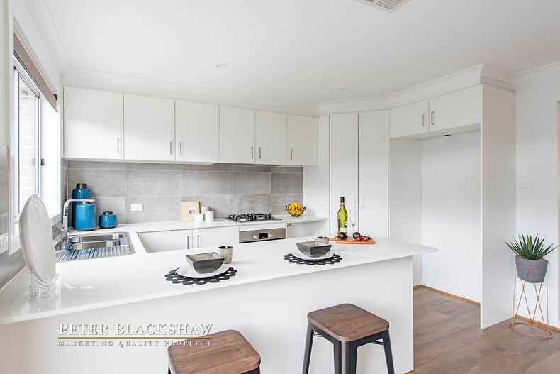 28 Pogson Street Moncrieff 28 Pogson Street Moncrieff