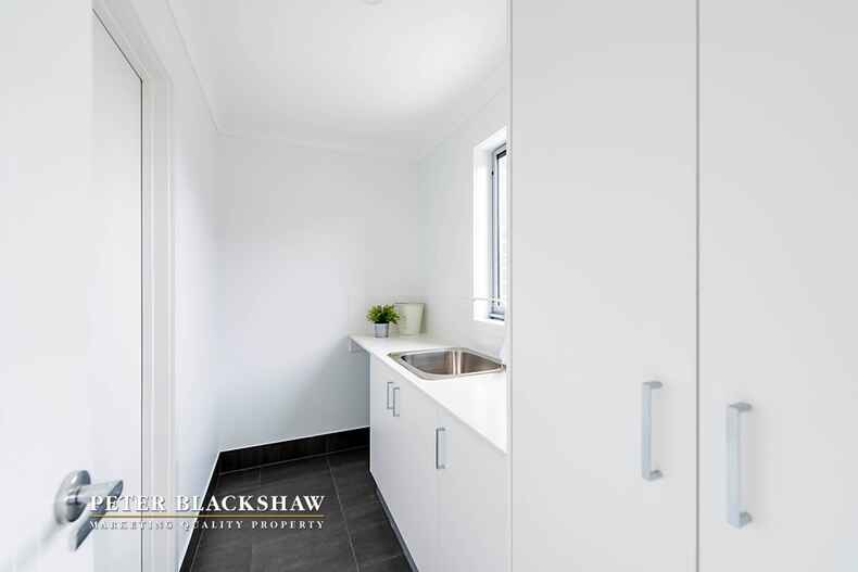 28 Pogson Street Moncrieff 28 Pogson Street Moncrieff