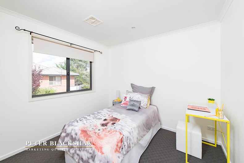 8/11-13 Hutchison Circuit Crestwood