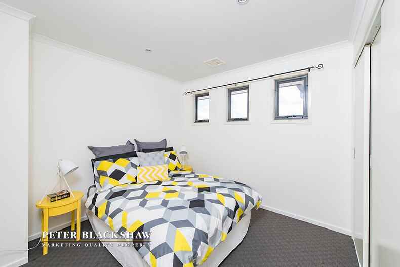 8/11-13 Hutchison Circuit Crestwood