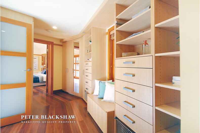 63 Euree Street Reid 63 Euree Street Reid