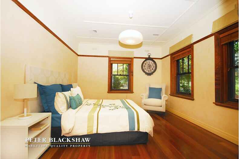 63 Euree Street Reid 63 Euree Street Reid