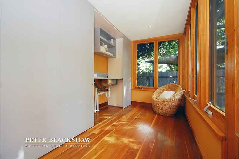 63 Euree Street Reid 63 Euree Street Reid