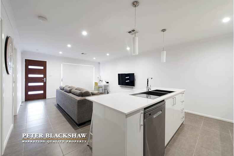 8 Skewes Street Casey 8 Skewes Street Casey