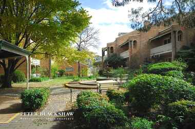 60/1 Allambee Street Reid