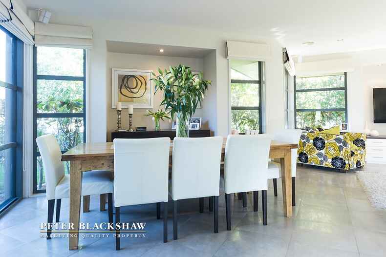 8 Laurence Close Jerrabomberra