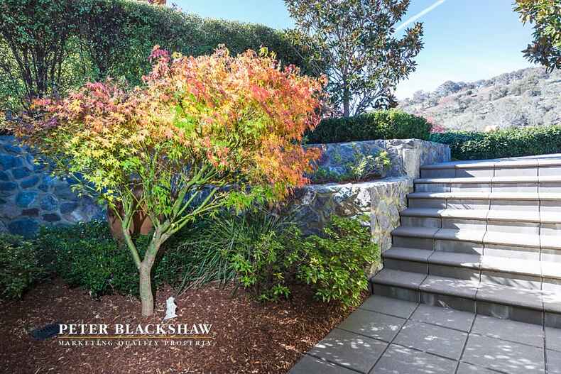 8 Laurence Close Jerrabomberra