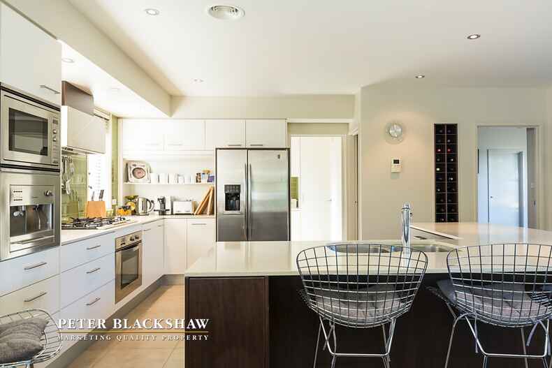 8 Laurence Close Jerrabomberra