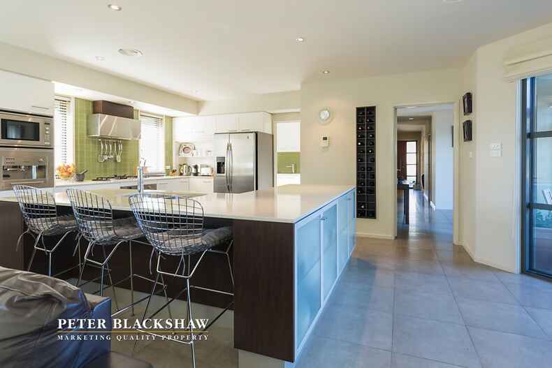 8 Laurence Close Jerrabomberra