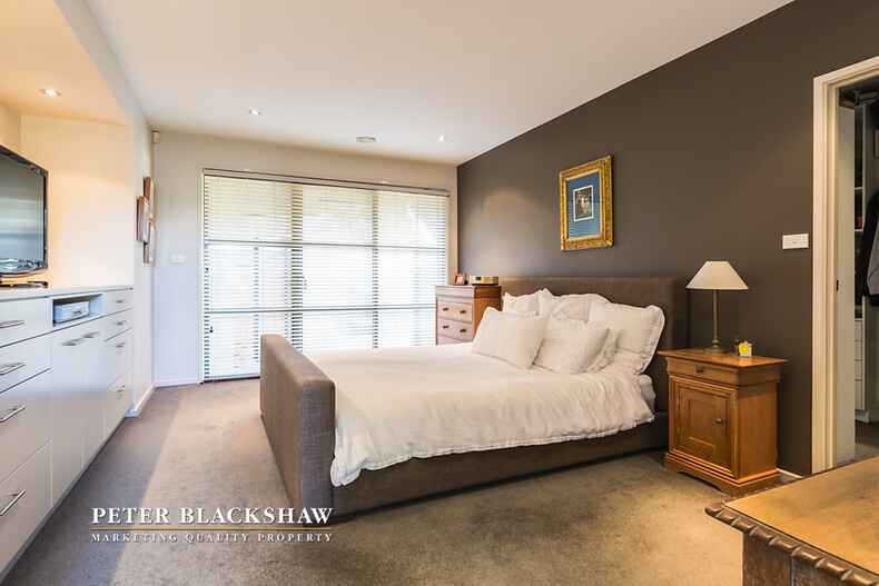 8 Laurence Close Jerrabomberra