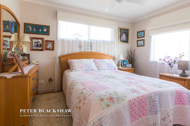 8 Laurence Close Jerrabomberra