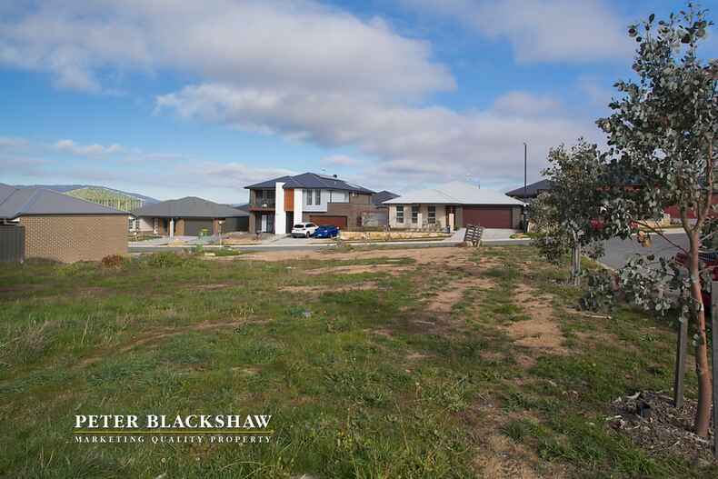 15  Griffiths Link Googong