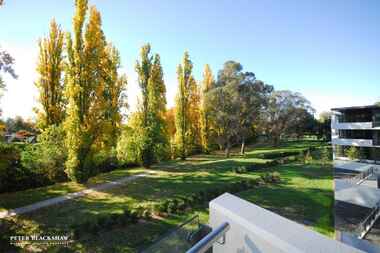 64/18 Austin Street Griffith