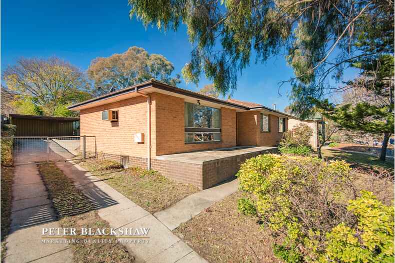 34 Hyndes Crescent Holder 34 Hyndes Crescent Holder