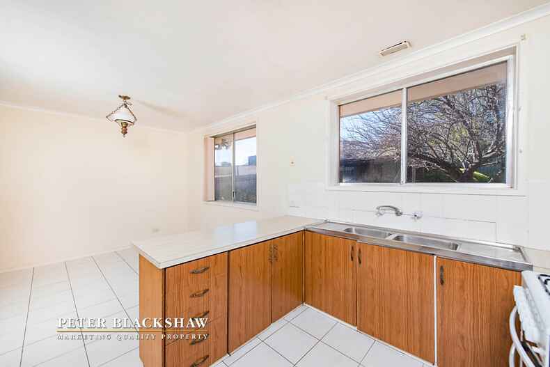 34 Hyndes Crescent Holder 34 Hyndes Crescent Holder