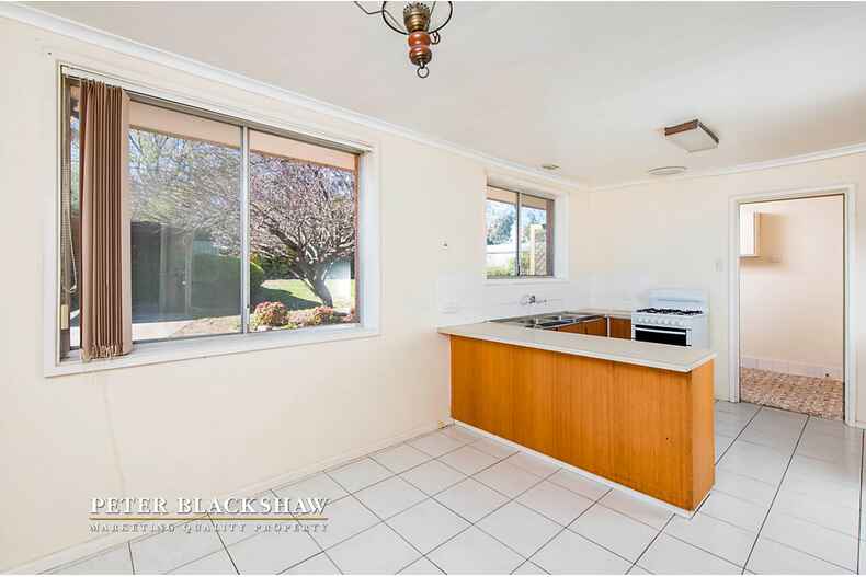 34 Hyndes Crescent Holder 34 Hyndes Crescent Holder