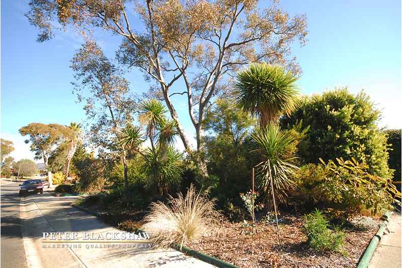 50 Twamley Crescent Richardson 50 Twamley Crescent Richardson