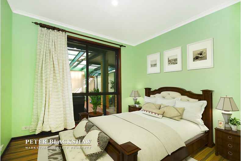 50 Twamley Crescent Richardson 50 Twamley Crescent Richardson