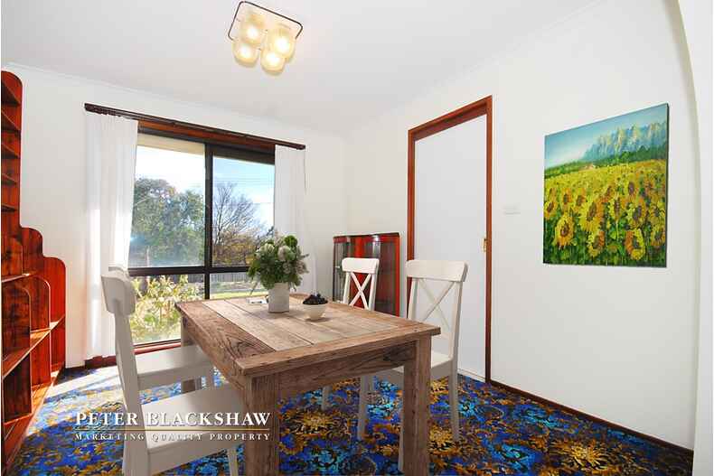 50 Twamley Crescent Richardson 50 Twamley Crescent Richardson