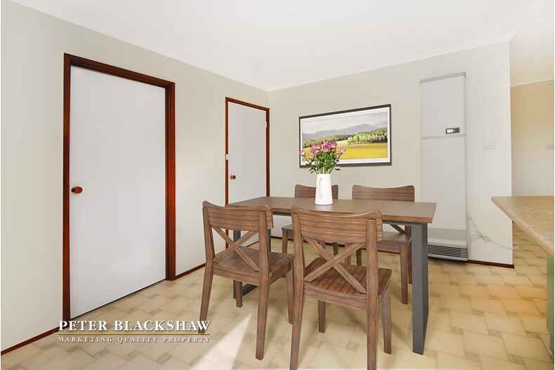 50 Twamley Crescent Richardson 50 Twamley Crescent Richardson