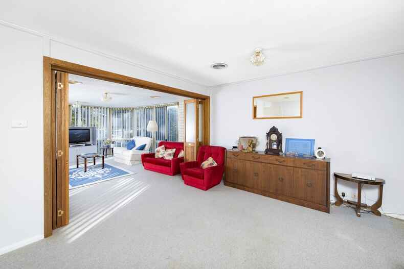 60 Vanzetti Crescent Kambah 60 Vanzetti Crescent Kambah