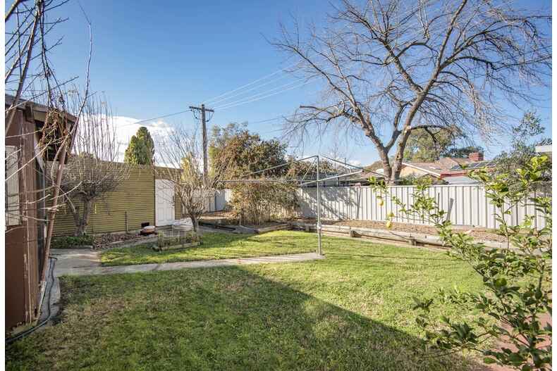 60 Vanzetti Crescent Kambah 60 Vanzetti Crescent Kambah