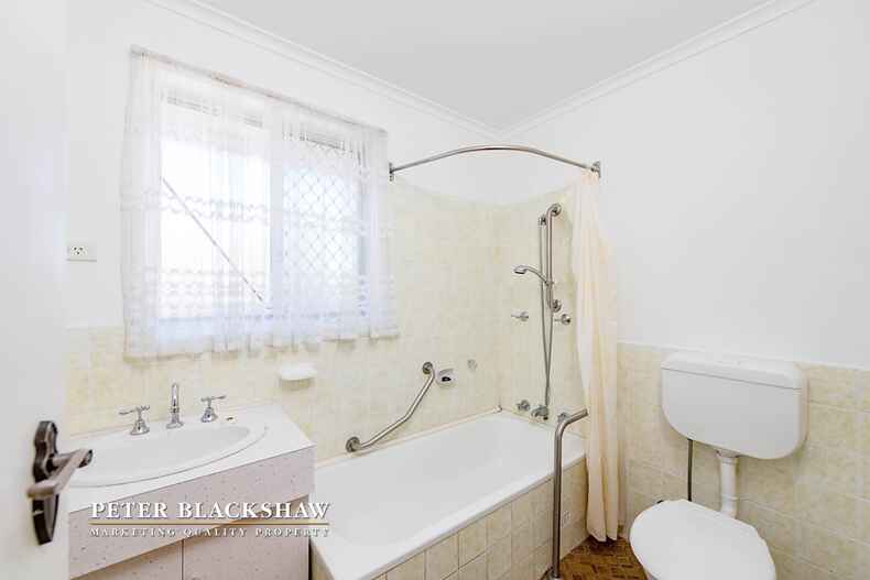 6/30 Donald Road Queanbeyan