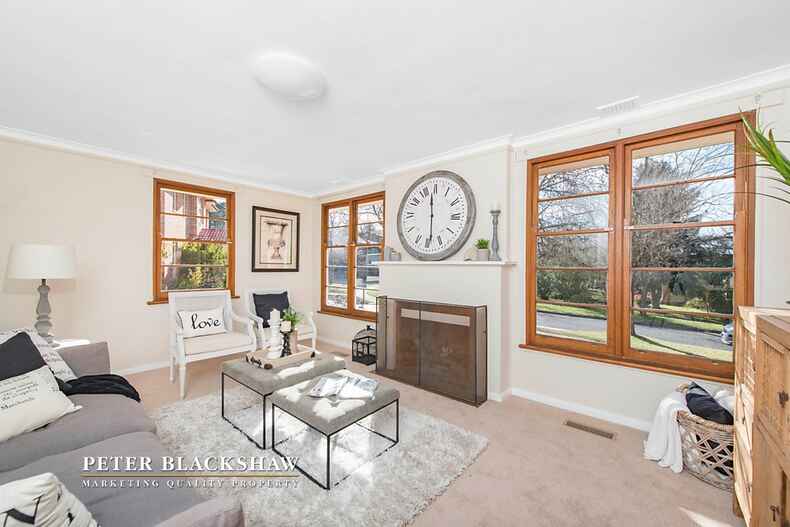 11 Turner Place Yarralumla 11 Turner Place Yarralumla