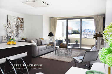 6/71 Giles Street Kingston