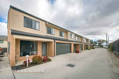 4/53 Erin  Street Queanbeyan