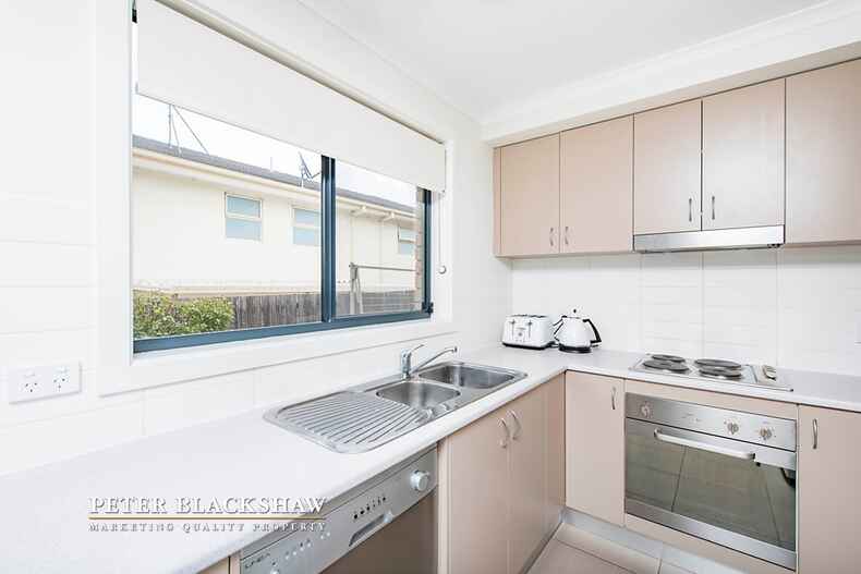 4/53 Erin  Street Queanbeyan