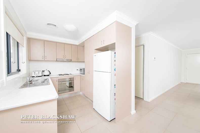 4/53 Erin  Street Queanbeyan