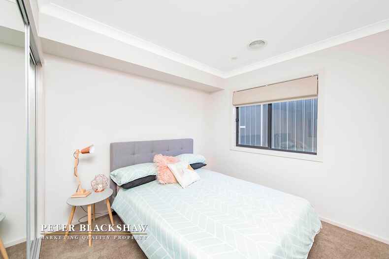 21 Griffiths Link Googong