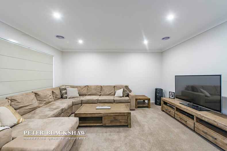 21 Griffiths Link Googong