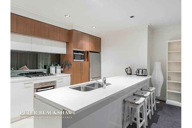 8/50 Victoria Owen Circuit Casey