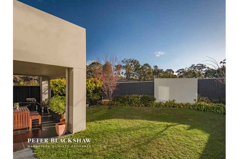 8/50 Victoria Owen Circuit Casey