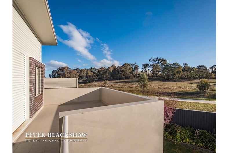 8/50 Victoria Owen Circuit Casey