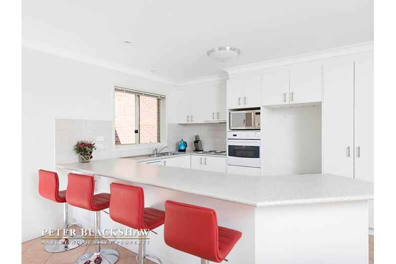 17 Cockatoo Close Nicholls 17 Cockatoo Close Nicholls