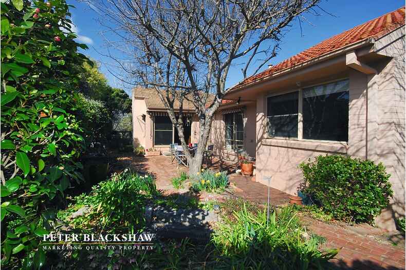 99 Novar Street Yarralumla 99 Novar Street Yarralumla