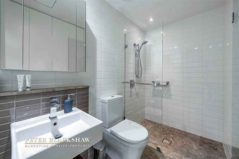 1/19 Leichhardt Street Kingston