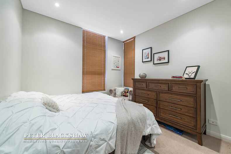 1/19 Leichhardt Street Kingston
