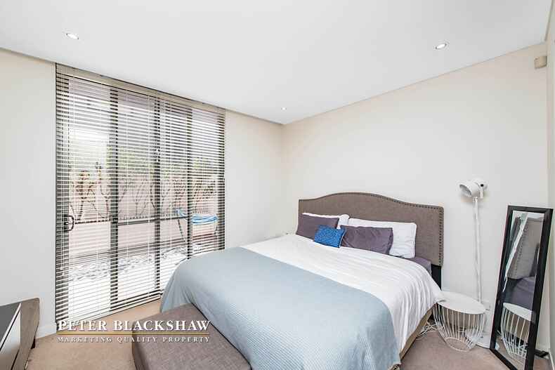 1/19 Leichhardt Street Kingston