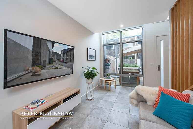 12/90 Blacket Street Downer 12/90 Blacket Street Downer