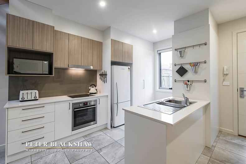 12/90 Blacket Street Downer 12/90 Blacket Street Downer