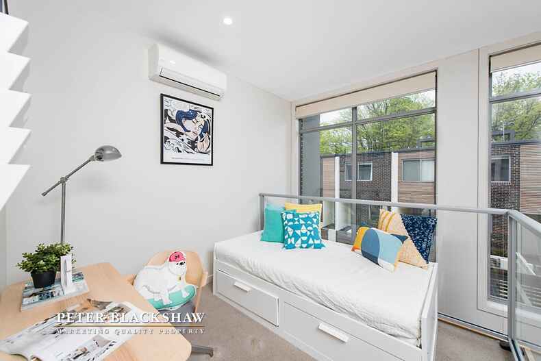 12/90 Blacket Street Downer 12/90 Blacket Street Downer