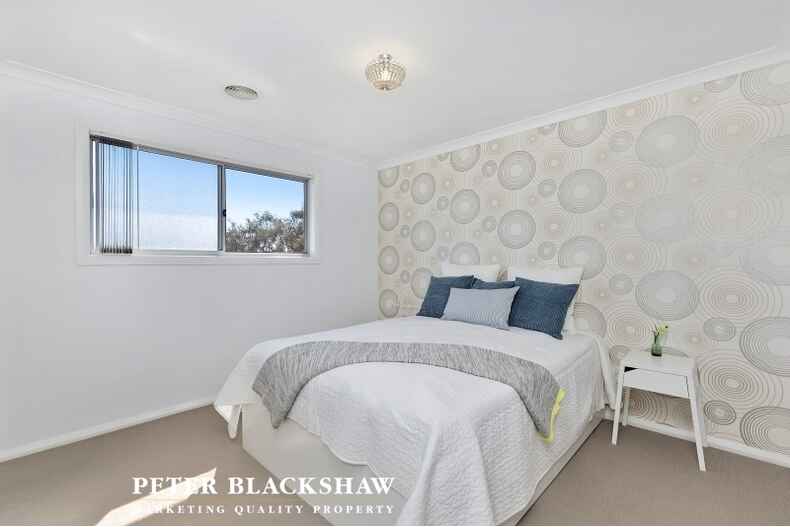 15/29 Muriel Stewart Circuit Bonner 15/29 Muriel Stewart Circuit Bonner