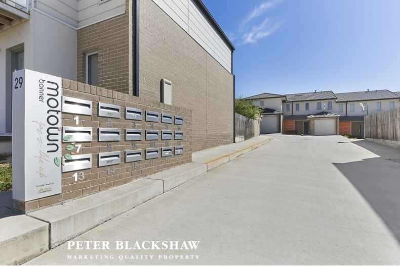 15/29 Muriel Stewart Circuit Bonner 15/29 Muriel Stewart Circuit Bonner